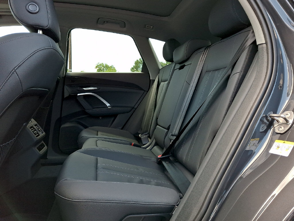 New 2026 Audi Q5 2.0T AWD/4WD image 9