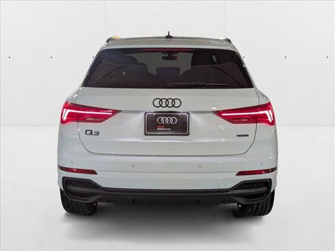 New 2025 Audi Q3 2.0T Premium w/ Black Optic Sport Package AWD/4WD image 7