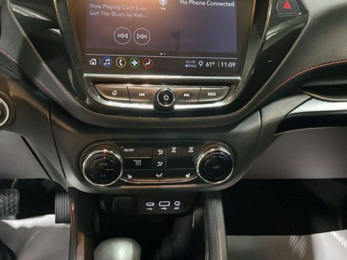 Used 2021 Chevrolet TrailBlazer RS w/ Convenience Package image 18