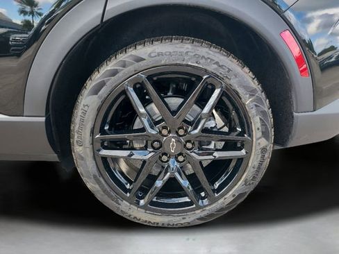 New 2026 Chevrolet Equinox EV LT w/ LPO, Blackout Package FWD image 12