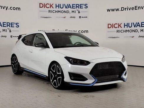 Used 2020 Hyundai Veloster N w/ Performance Package image 3