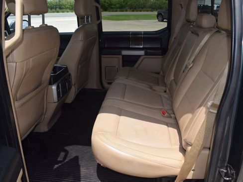 Used 2015 Ford F150 Lariat w/ Equipment Group 502A Luxury AWD/4WD image 11