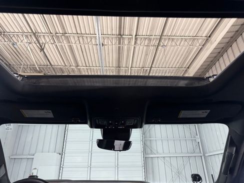 Used 2024 GMC Sierra 1500 AT4X image 34