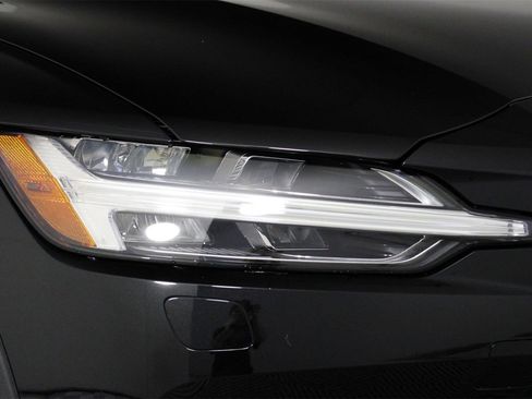 New 2026 Volvo V60 B5 Cross Country Plus w/ Climate Package image 14