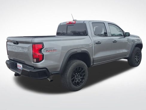 Used 2024 Chevrolet Colorado Trail Boss w/ Technology Package image 6