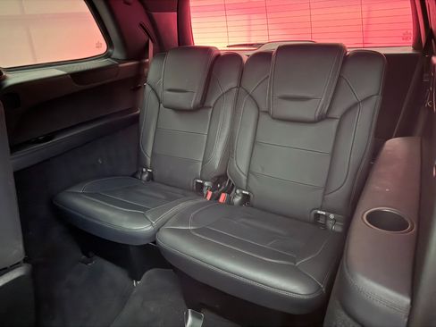 Used 2017 Mercedes-Benz GLS 550 4MATIC w/ Driver Assistance Package image 24