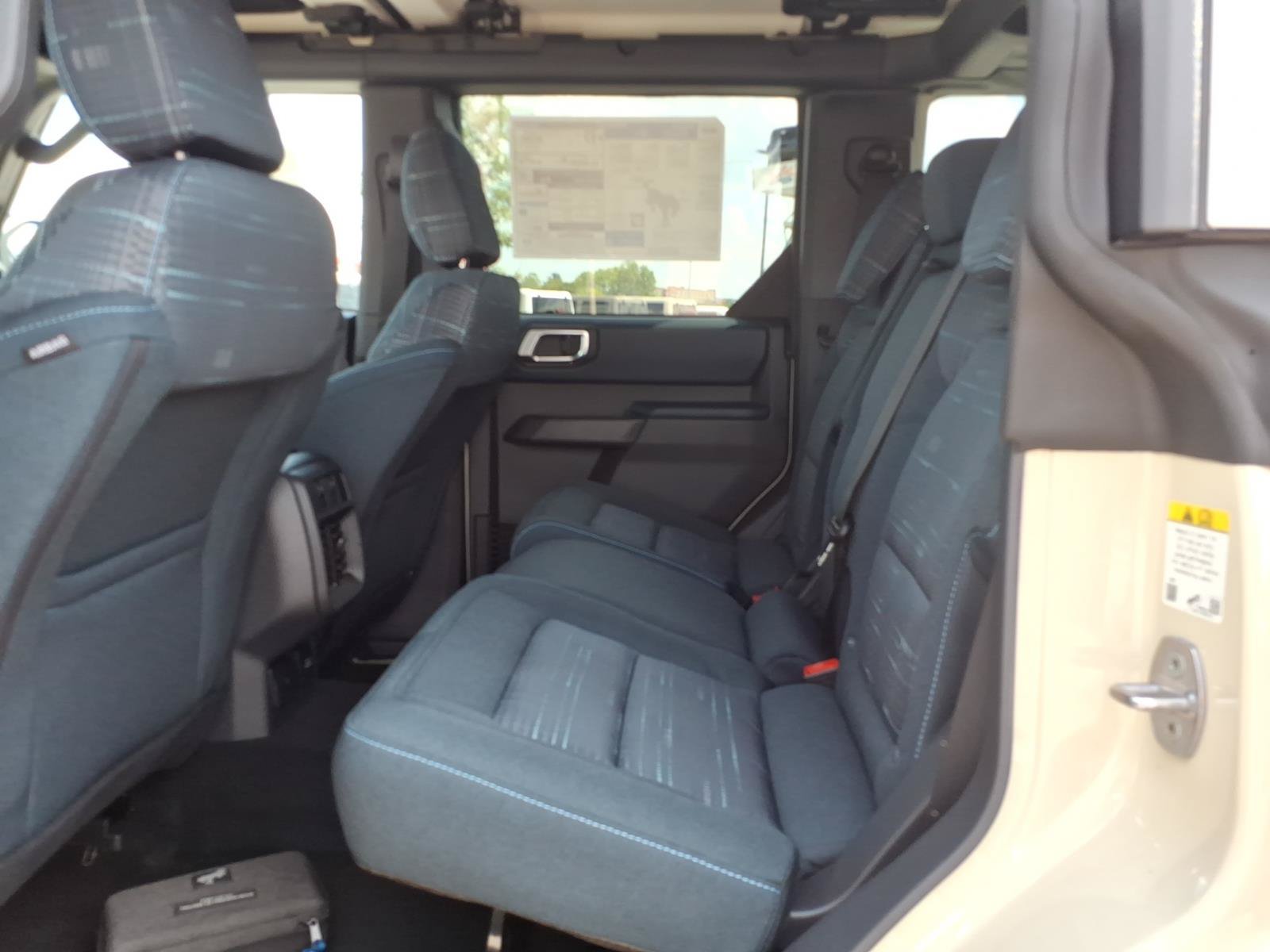 New 2026 Ford Bronco Heritage Edition AWD/4WD image 12