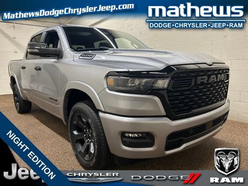 Used 2025 RAM 1500 Big Horn AWD/4WD image 1