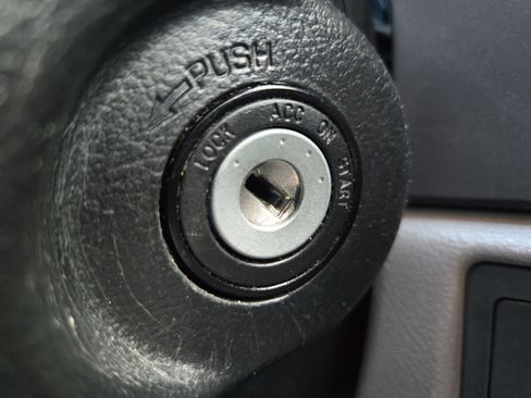 Used 2013 Toyota Tundra 2WD Double Cab image 21