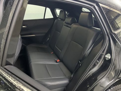 Used 2022 Toyota Venza Limited image 20