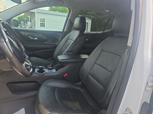 Used 2020 GMC Terrain SLT AWD/4WD image 14