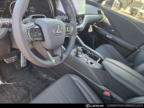 New 2026 Lexus TX 500h AWD image 13