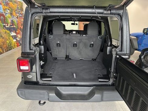 Used 2020 Jeep Wrangler Unlimited Sport S image 42