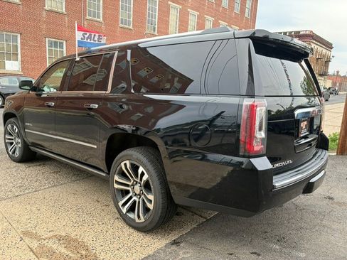 Used 2018 GMC Yukon XL Denali w/ Open Road Package AWD/4WD image 5