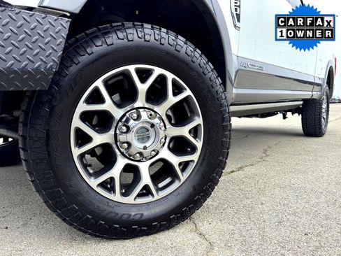 Used 2022 Ford F250 Lariat w/ Lariat Ultimate Package image 2