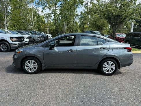 Used 2025 Nissan Versa S w/ Trunk Package FWD image 2