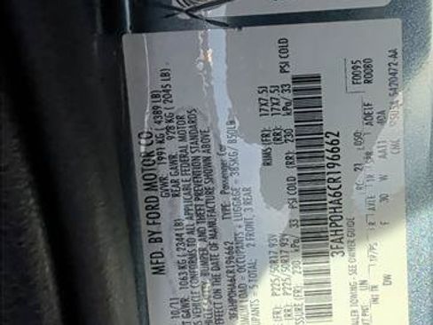 Used 2012 Ford Fusion SE FWD image 26