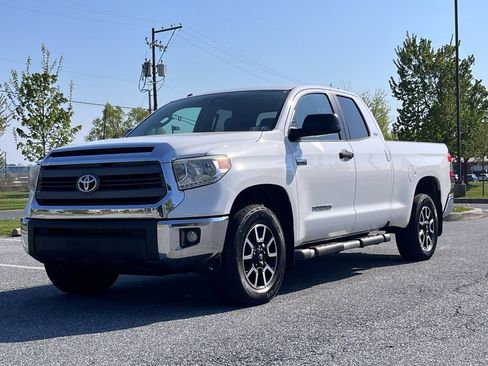Used 2014 Toyota Tundra SR5 image 3