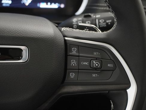 New 2025 Jeep Grand Cherokee Limited w/ Black Appearance Package image 27