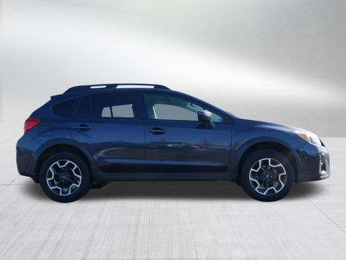 Used 2017 Subaru Crosstrek 2.0i Premium w/ Moonroof Package image 8