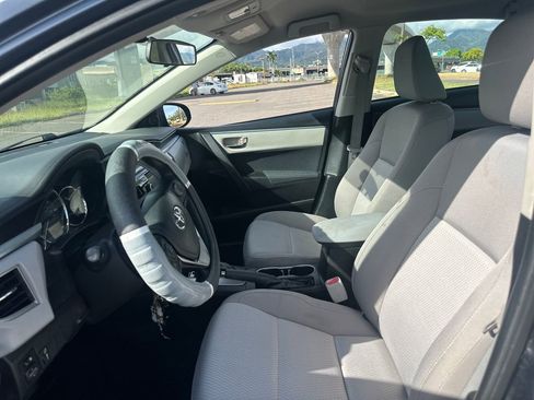 Used 2014 Toyota Corolla LE FWD image 12