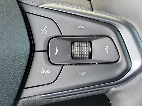 New 2026 Chevrolet Trax LT w/ Driver Confidence Package image 9