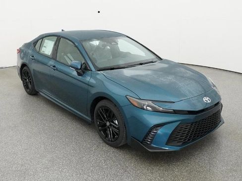 New 2026 Toyota Camry SE image 29