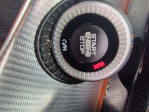 Used 2023 Jeep Grand Wagoneer Series III AWD/4WD image 19