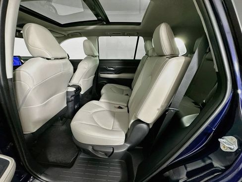 Certified 2026 Toyota Grand Highlander AWD Hybrid image 25