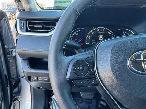 Used 2024 Toyota RAV4 XLE image 27