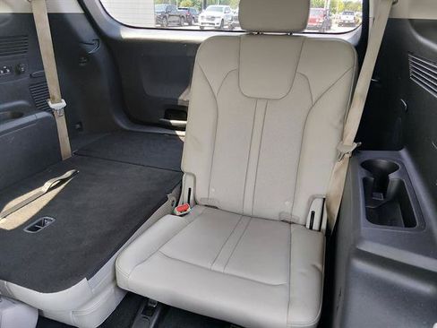 Used 2022 Kia Sorento EX w/ Panoramic Sunroof Package FWD image 13