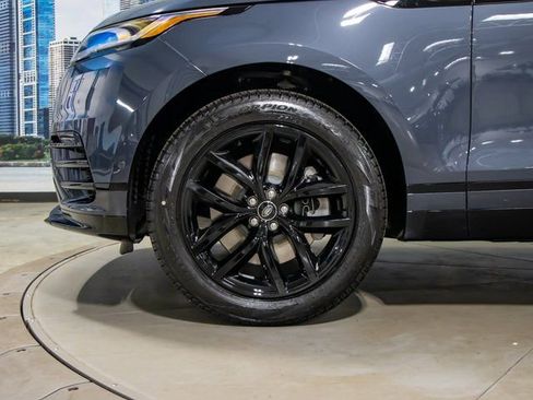 Used 2026 Land Rover Range Rover Velar Dynamic SE image 7