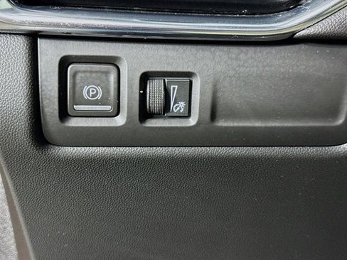 Used 2022 Cadillac XT4 Sport image 10