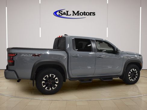 Used 2024 Nissan Frontier PRO-4X w/ Technology Package AWD/4WD image 9