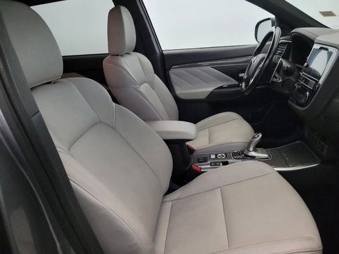 Used 2019 Mitsubishi Outlander SEL AWD/4WD image 21