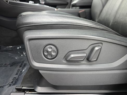 Used 2019 Audi Q5 2.0T Premium Plus w/ Premium Plus Package image 29