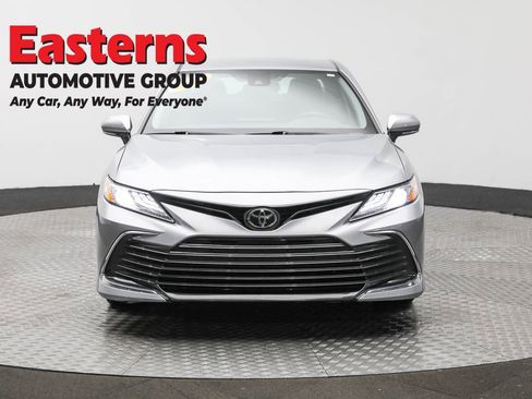 Used 2024 Toyota Camry XLE FWD image 2