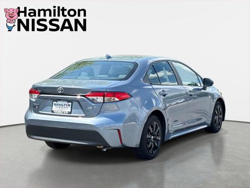Used 2023 Toyota Corolla LE FWD image 2