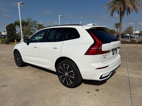Used 2023 Volvo XC60 B5 Plus image 3