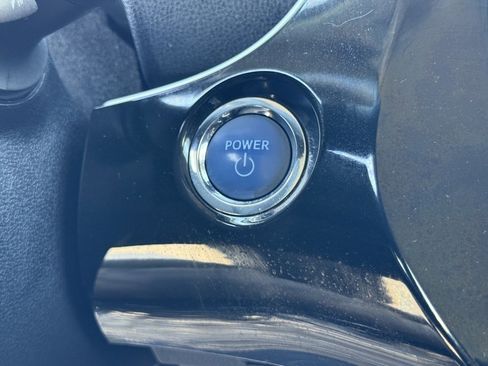 Used 2016 Toyota Prius Four Touring image 28