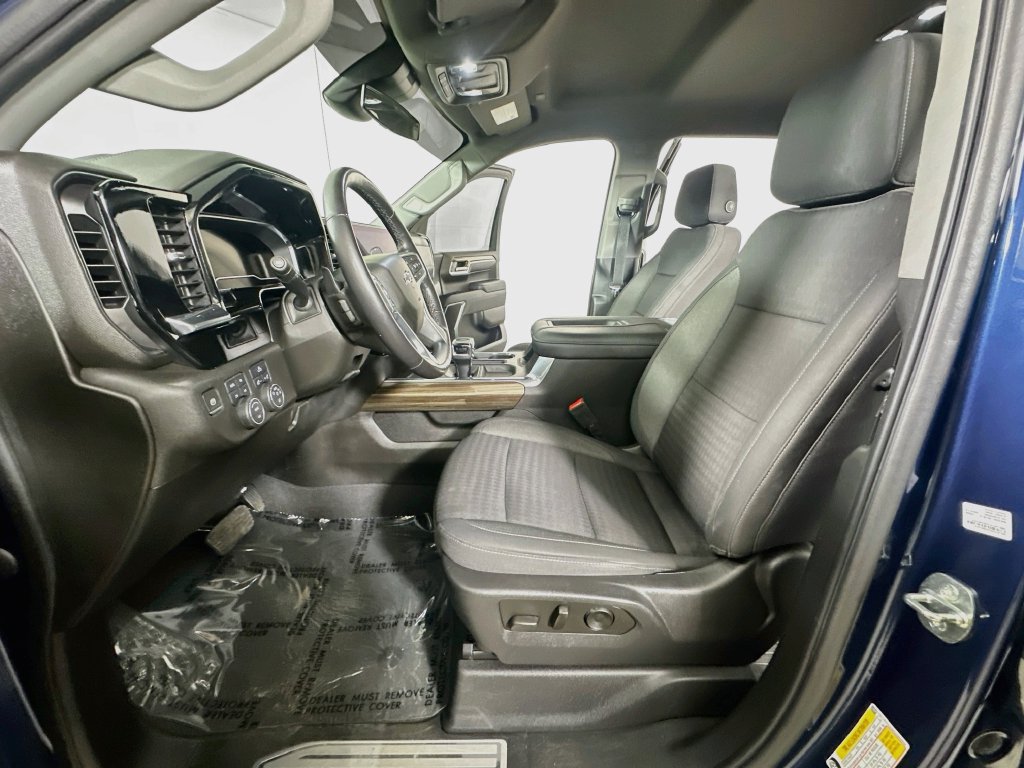 Used 2022 Chevrolet Silverado 1500 RST AWD/4WD image 17
