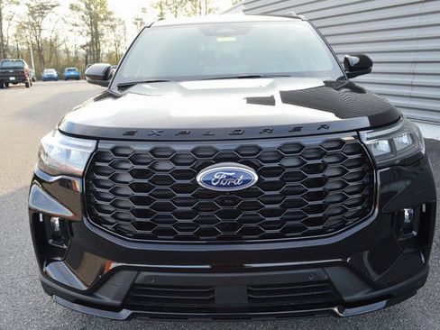New 2026 Ford Explorer ST-Line image 8
