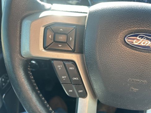 Used 2019 Ford F250 Lariat w/ Lariat Ultimate Package image 26