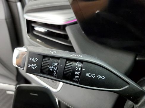 Used 2025 Buick Enclave Preferred image 31