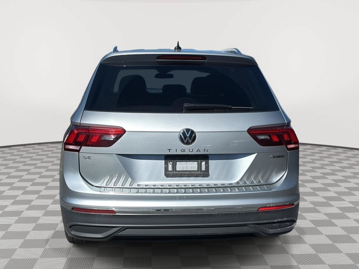 Used 2023 Volkswagen Tiguan SE w/ Panoramic Sunroof Package AWD/4WD image 6