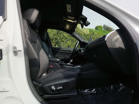 Used 2023 BMW X3 M40i w/ Premium Package image 22