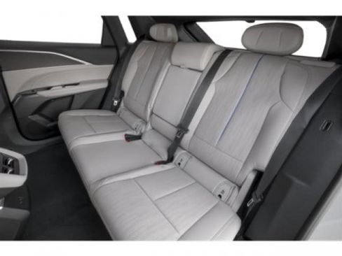 New 2026 Cadillac Lyriq Sport image 15