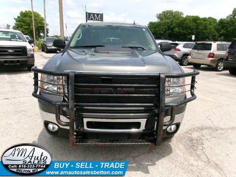 Used 2011 GMC Sierra 2500 SLE w/ SLE Preferred Package AWD/4WD image 11