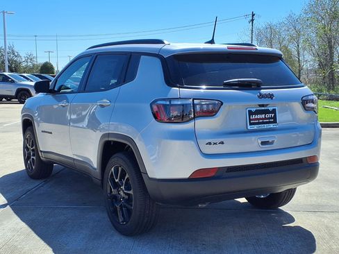 New 2026 Jeep Compass Altitude AWD/4WD image 2