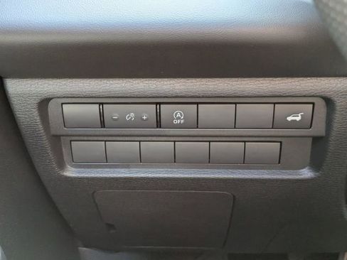 New 2026 Mitsubishi Outlander SE image 27